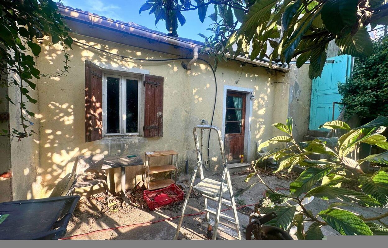 maison 4 pièces 70 m2 à vendre à Nîmes (30000)