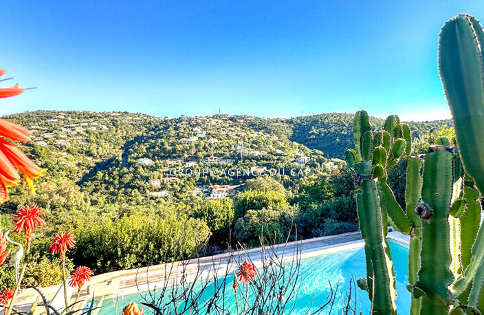 VILLA 7 PIÈCES 188M2 AVEC VERANDA PISCINE ET APPARTEMENT INDÉPENDANT, AUX ISSAMBRES — photo 4