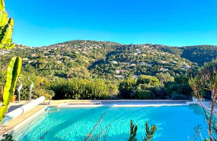 VILLA 7 PIÈCES 188M2 AVEC VERANDA PISCINE ET APPARTEMENT INDÉPENDANT, AUX ISSAMBRES — photo 5