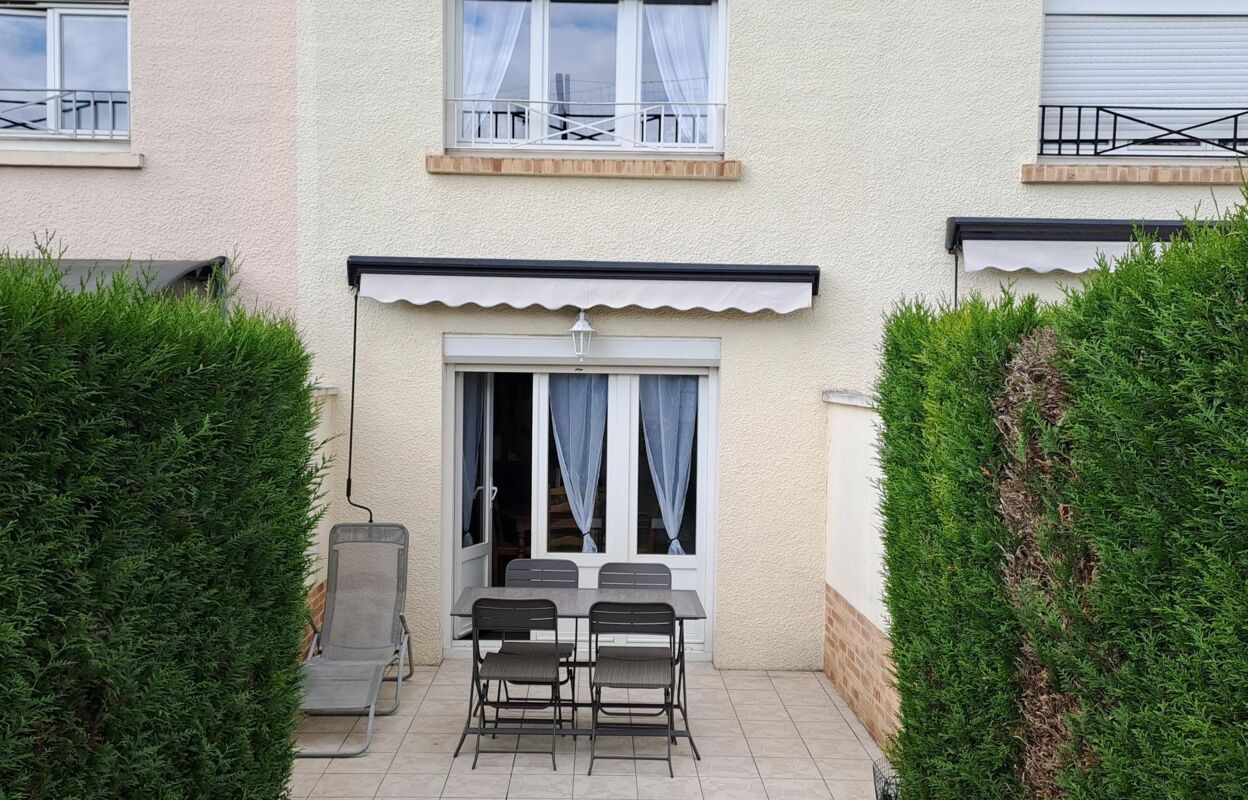 maison 4 pièces 72 m2 à vendre à Clermont (60600)