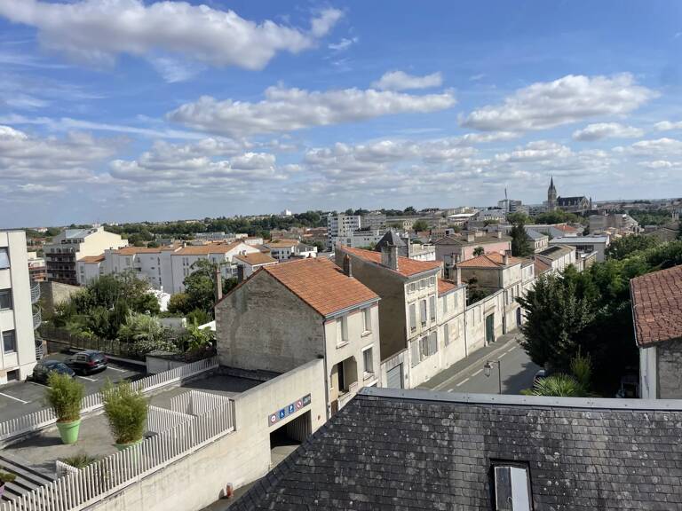 - Centre Ville Niort - Duplex de 55m2 — photo 1
