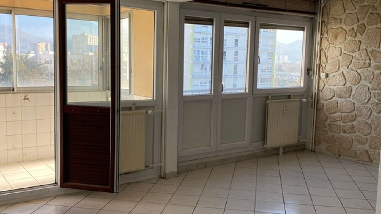 appartement 6 pièces 119 m2 à vendre à Échirolles (38130)