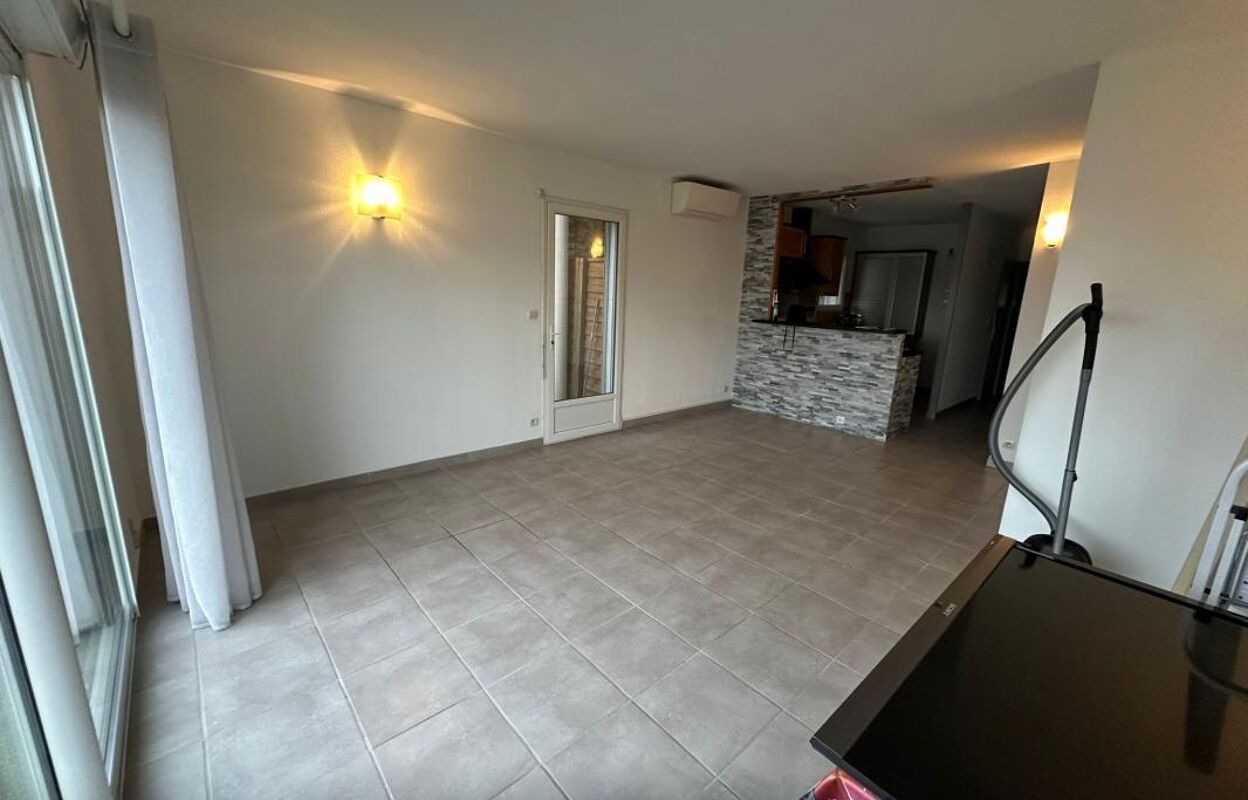 appartement 3 pièces 60 m2 à louer à Uchaud (30620)