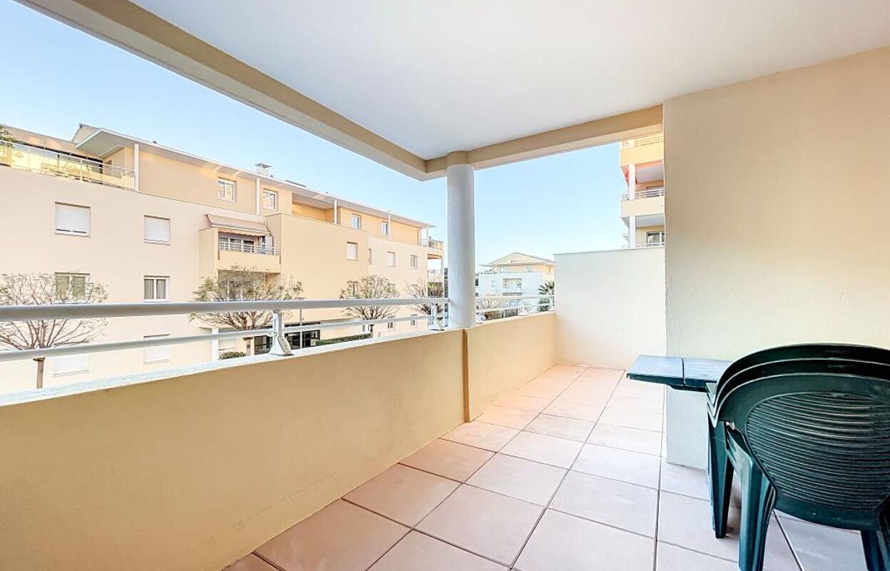 appartement 3 pièces 67 m2 à vendre à Saint-Raphaël (83530)