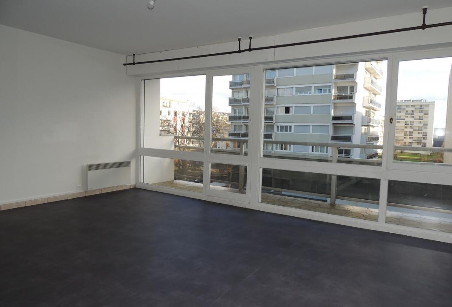 Appartement À Vendre — photo 1
