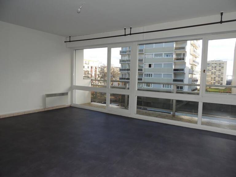 Appartement À Vendre — photo 1
