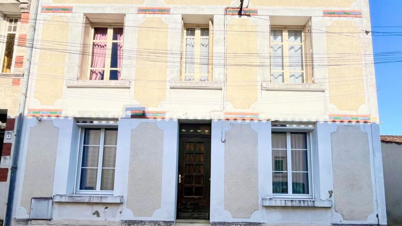 maison 6 pièces 150 m2 à vendre à Saintes (17100)