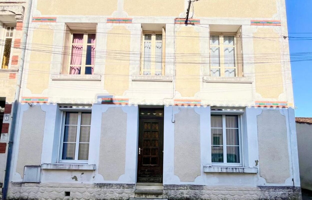 maison 6 pièces 150 m2 à vendre à Saintes (17100)