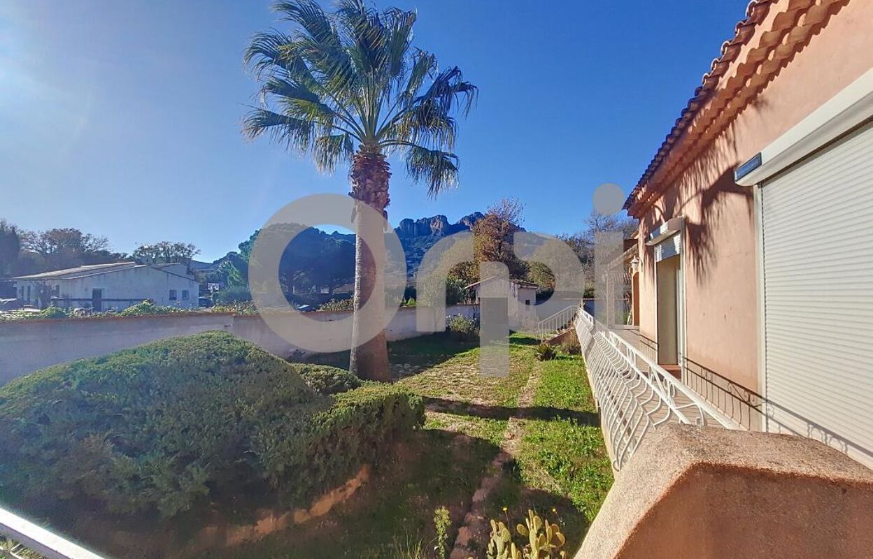 maison 7 pièces 161 m2 à vendre à Roquebrune-sur-Argens (83520)