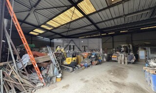 Local industriel  646 m² à vendre à Attainville (95570)
