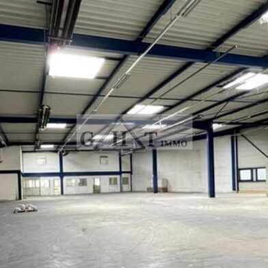 Local industriel 1080 m²