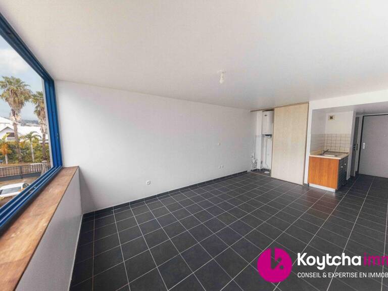 APPARTEMENT T1 | 11ème Km | ASCENSEUR — photo 1