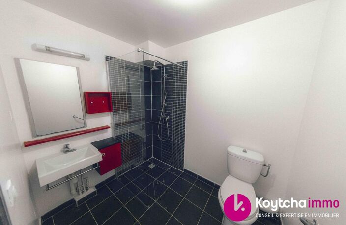 APPARTEMENT T1 | 11ème Km | ASCENSEUR — photo 3