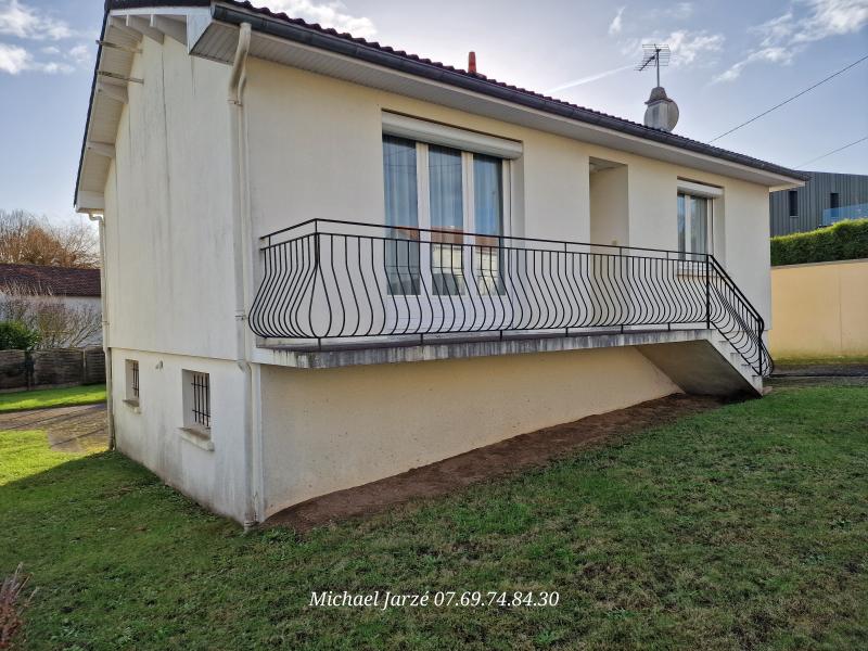 Villa / Maison 5 pièces  à vendre Bressuire 79300