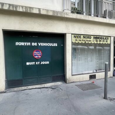 Garage  110 €