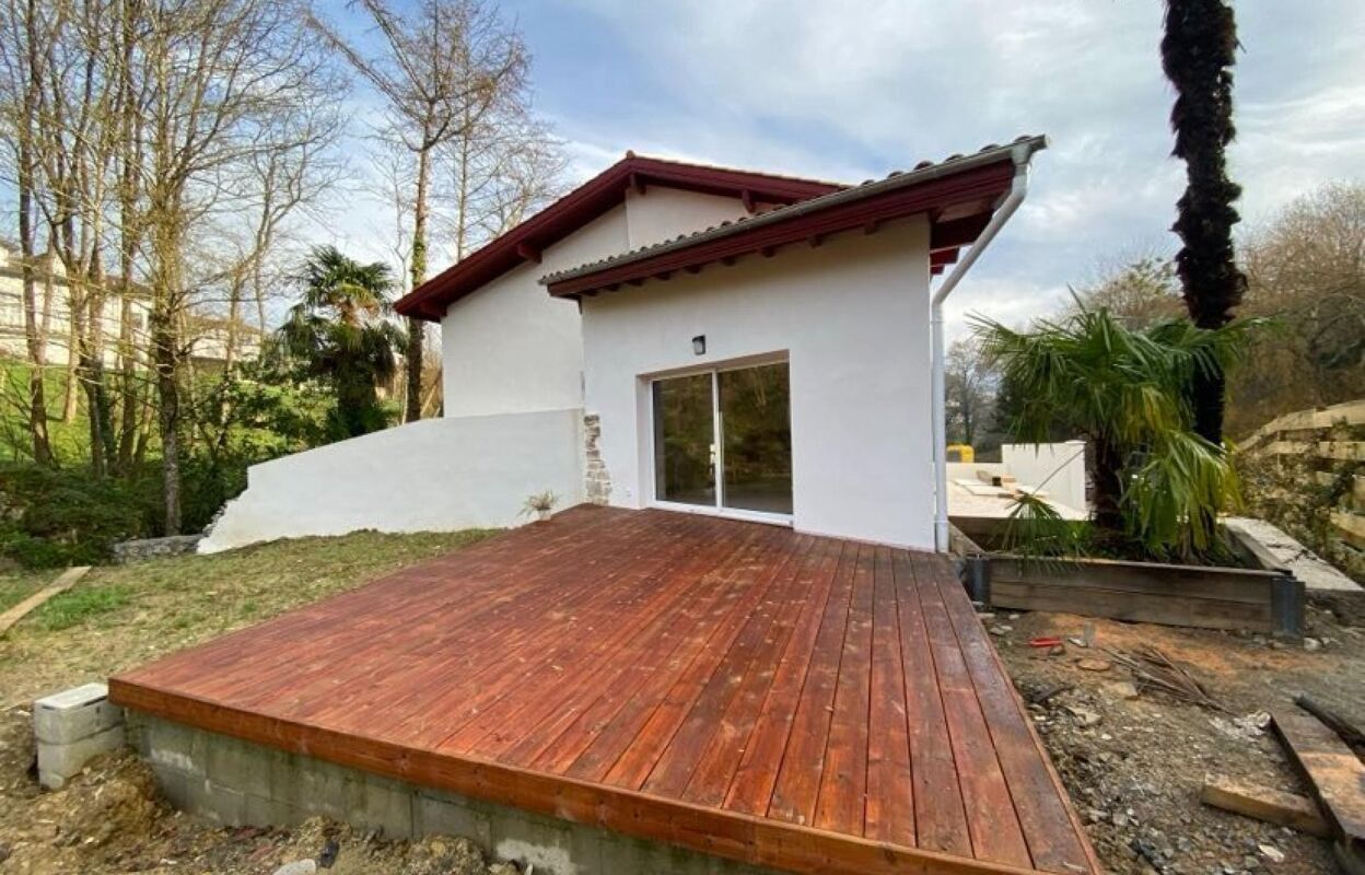 maison 9 pièces 254 m2 à vendre à Mouguerre (64990)