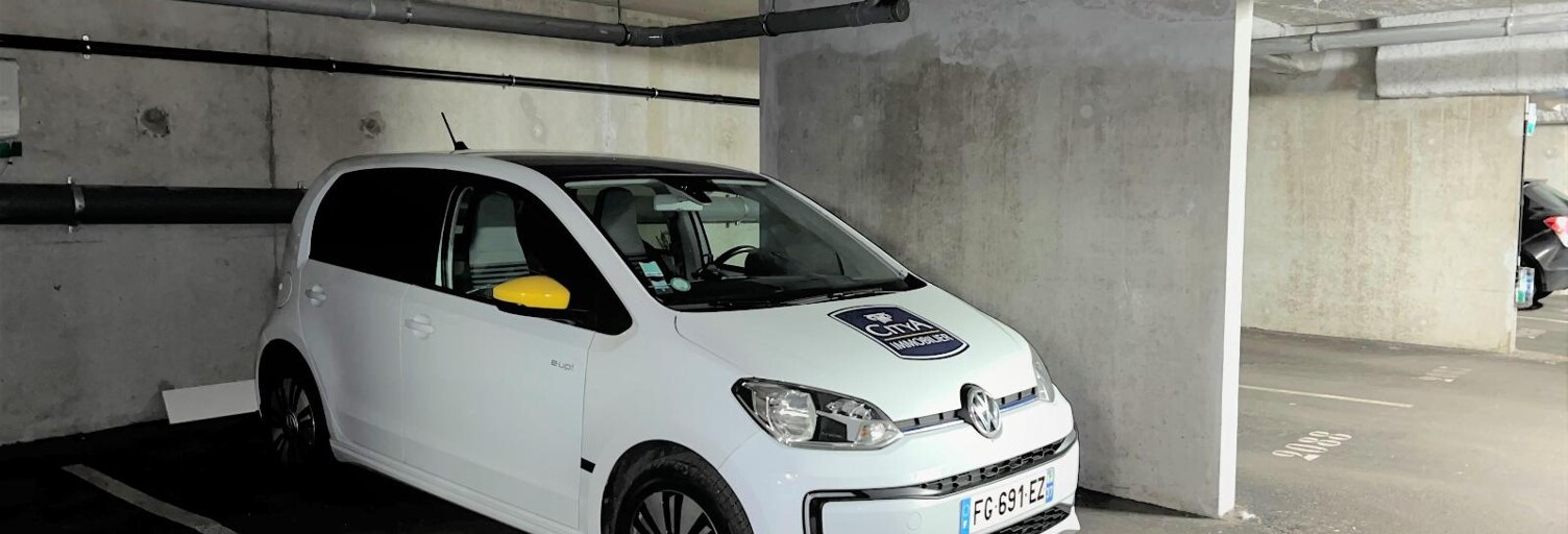 Garage  8 m² à louer à Tours (37000)