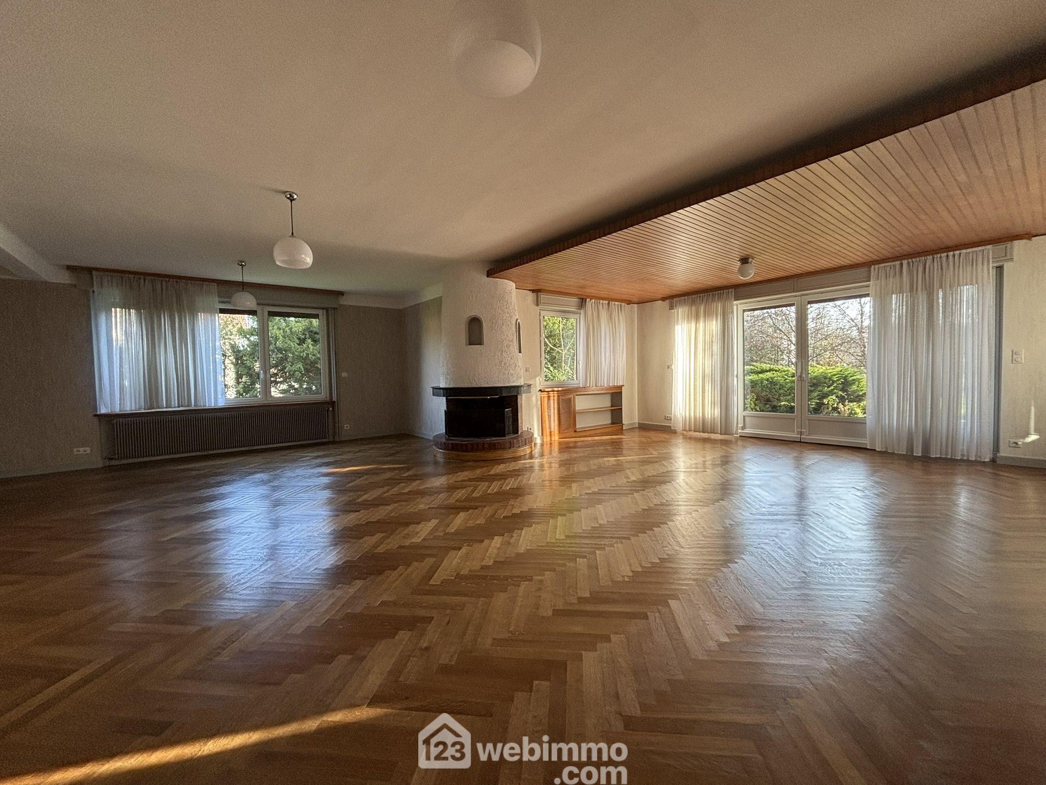 Maison - 370m² - Dieue-sur-Meuse