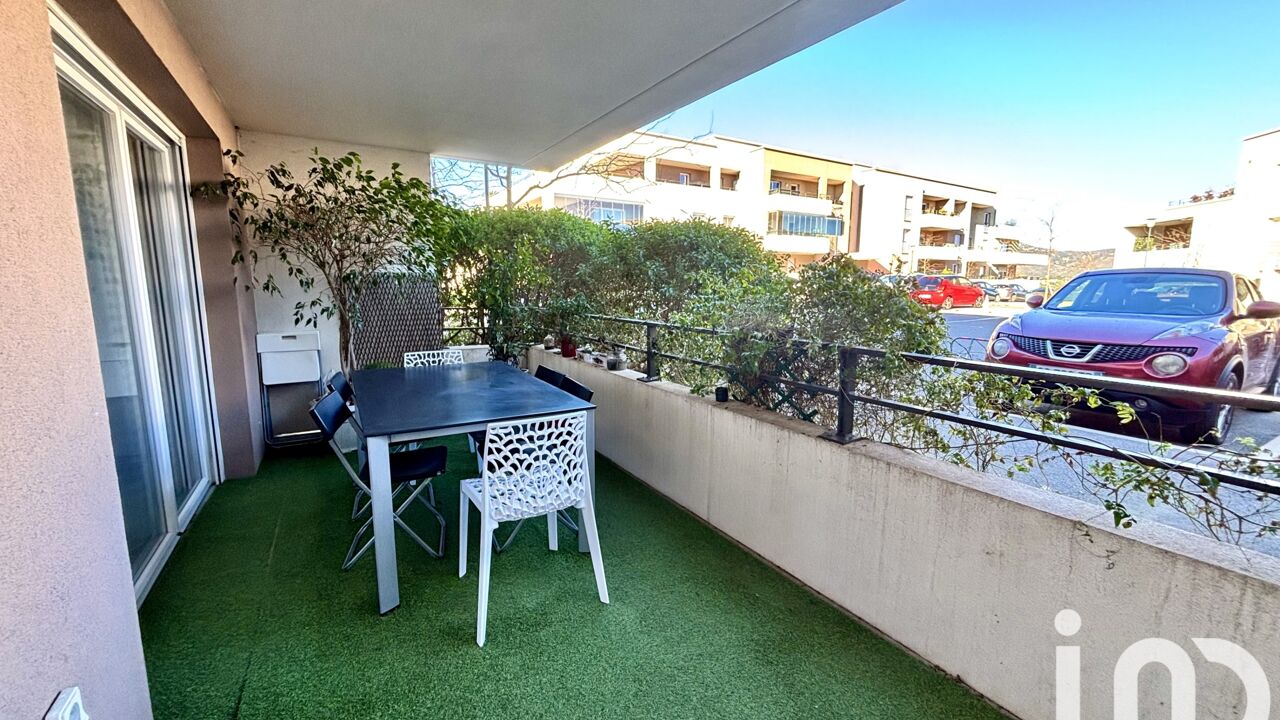 appartement 2 pièces 54 m2 à vendre à Saint-Raphaël (83530)