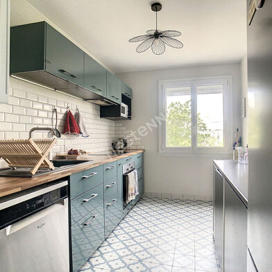 Appartement 3 pièces 900 €