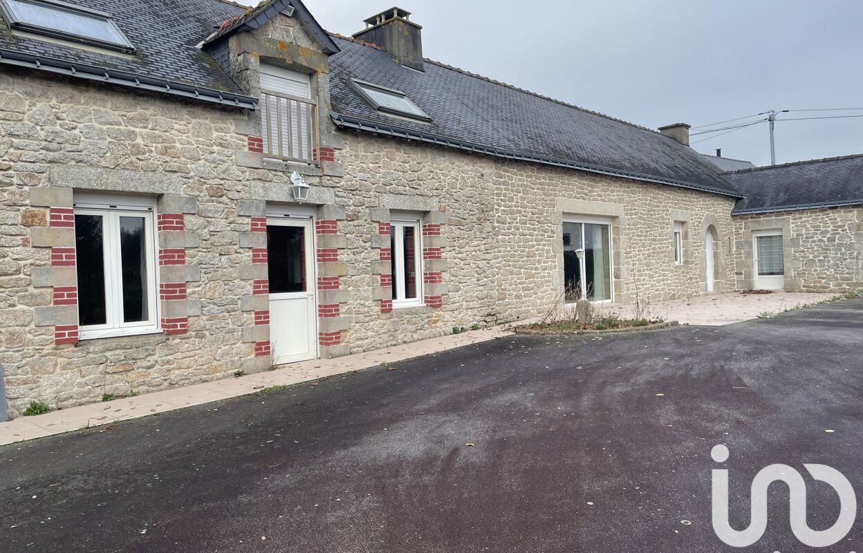 maison 7 pièces 235 m2 à vendre à Pontivy (56300)