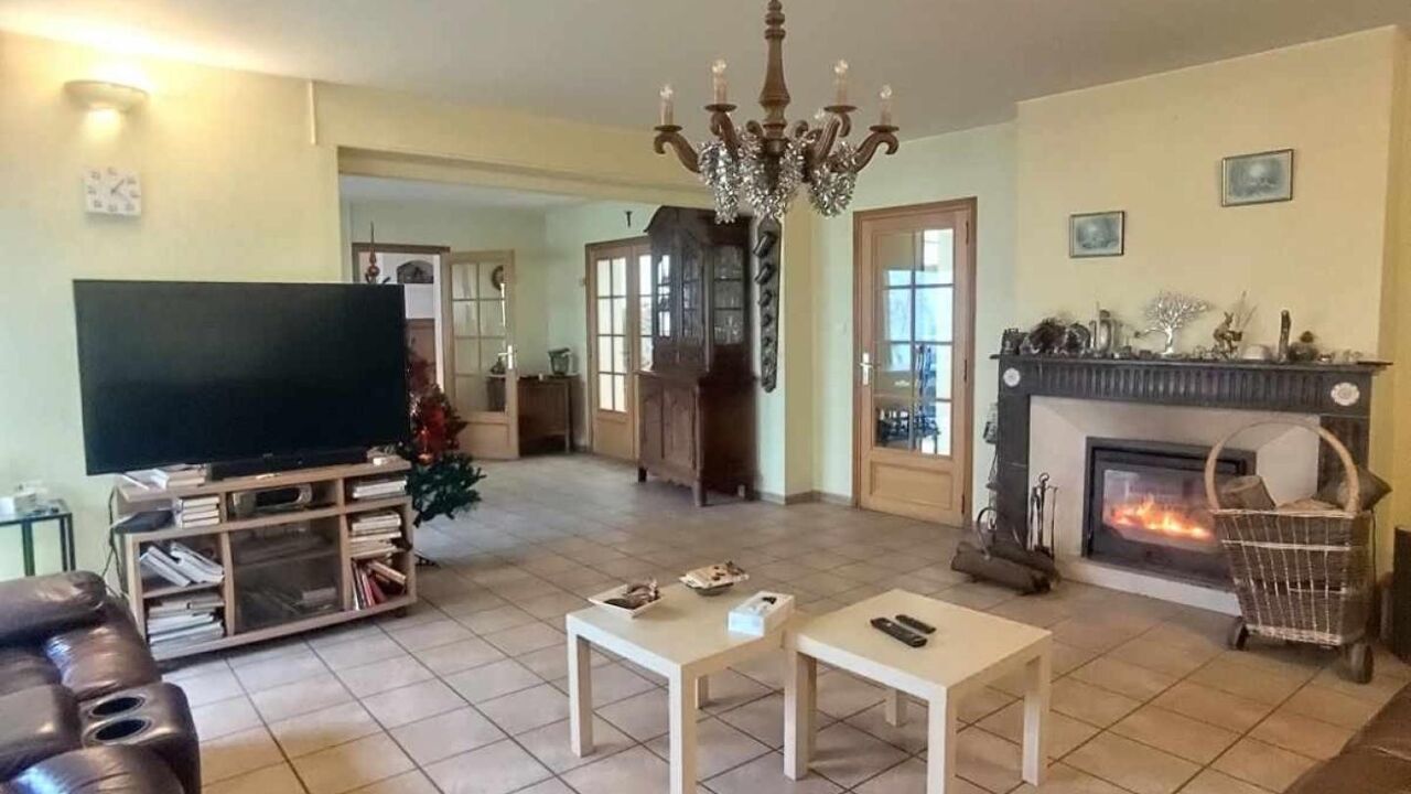 maison 10 pièces 320 m2 à vendre à Aire-sur-la-Lys (62120)