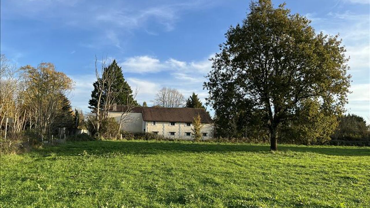 maison 8 pièces 252 m2 à vendre à Laprade (16390)