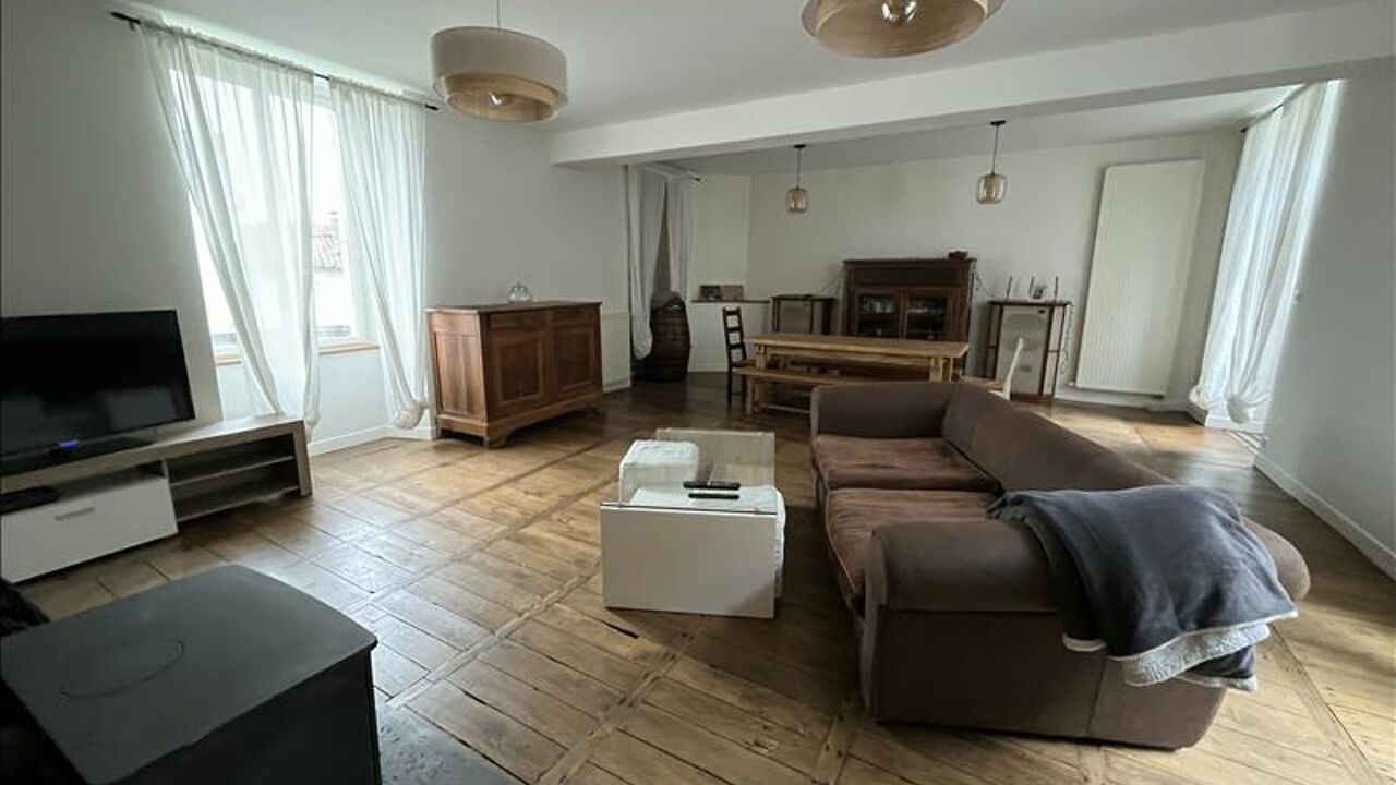 maison 6 pièces 177 m2 à vendre à Cherves-Châtelars (16310)