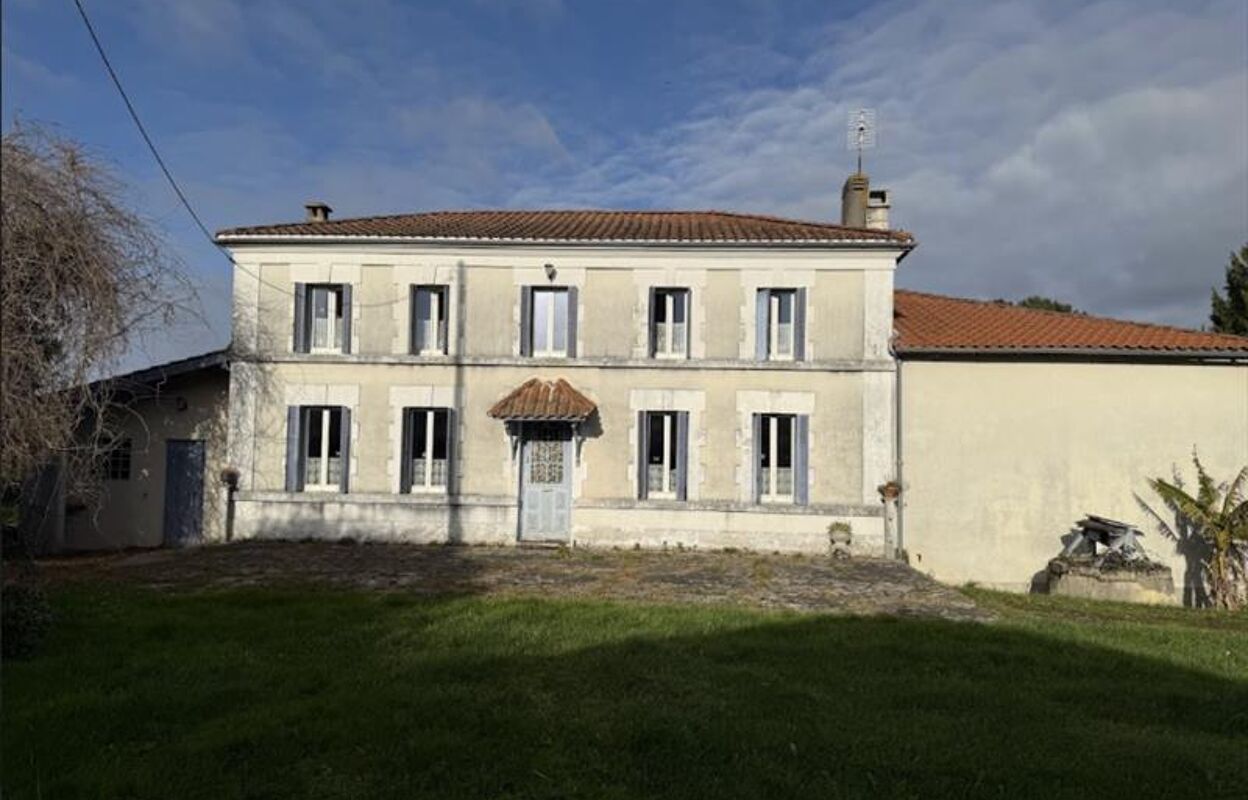 maison 6 pièces 226 m2 à vendre à Bran (17210)