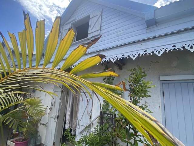 A VENDRE DIRECT IMMOBILIER MAISON F6/7 TERRE SAINTE — photo du bien