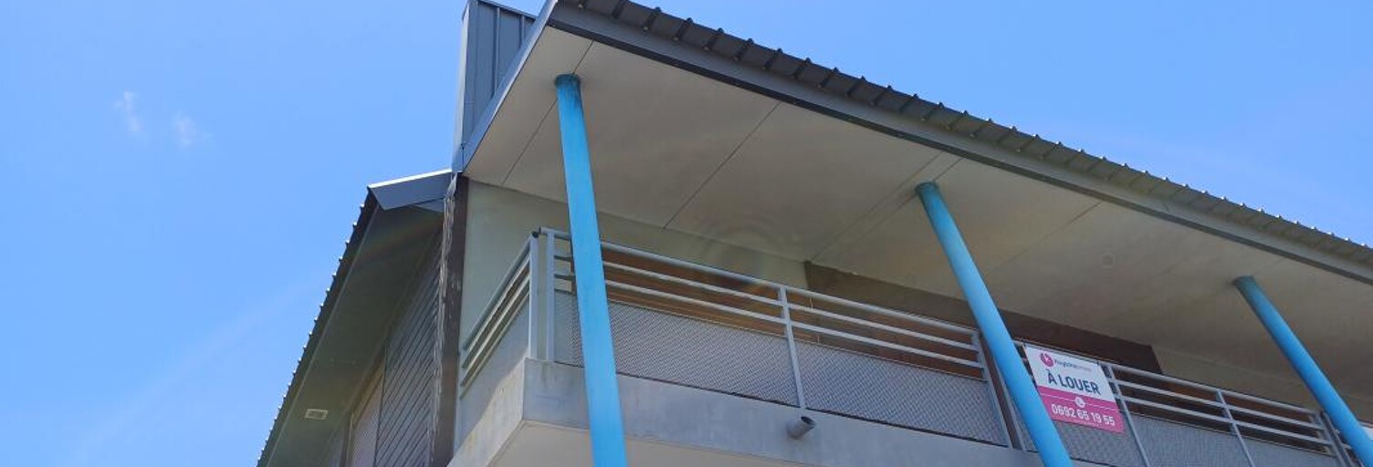 Bureau  86 m² à louer à Saint-André (97440)