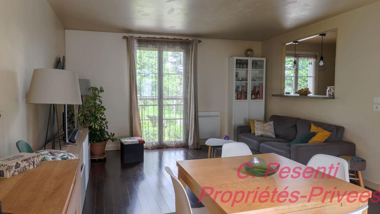 appartement 3 pièces 64 m2 à vendre à Pontault-Combault (77340)