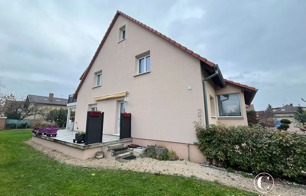 maison 8 pièces 213 m2 à vendre à Sainte-Croix-en-Plaine (68127)