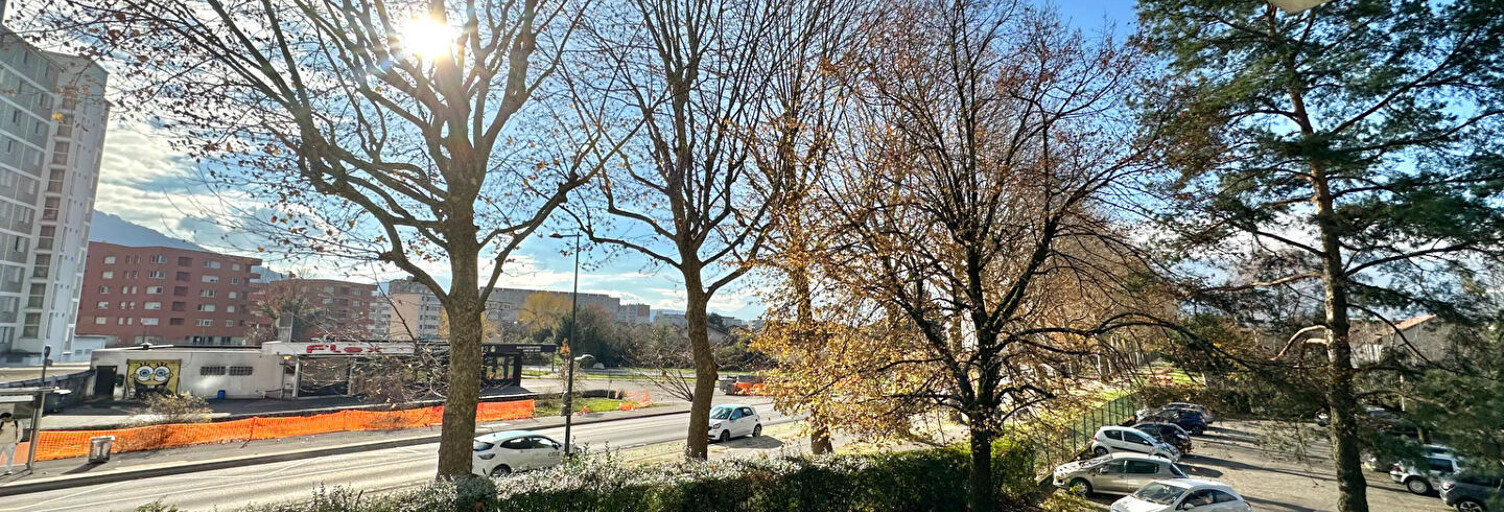 Appartement 2 Pièces 52 m² à vendre à Saint-Martin-d'Hères (38400)