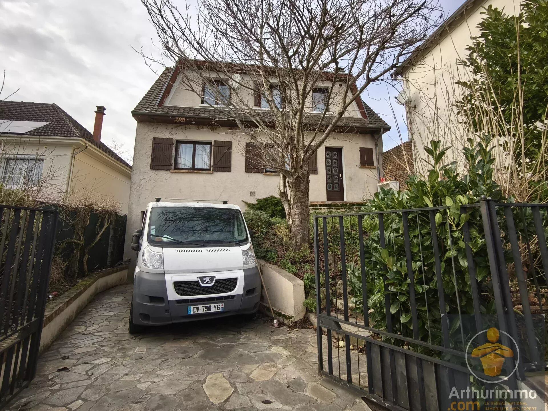 Maison 6 pièces 130 m² · à Montfermeil · 130 m² · 385 000 €
