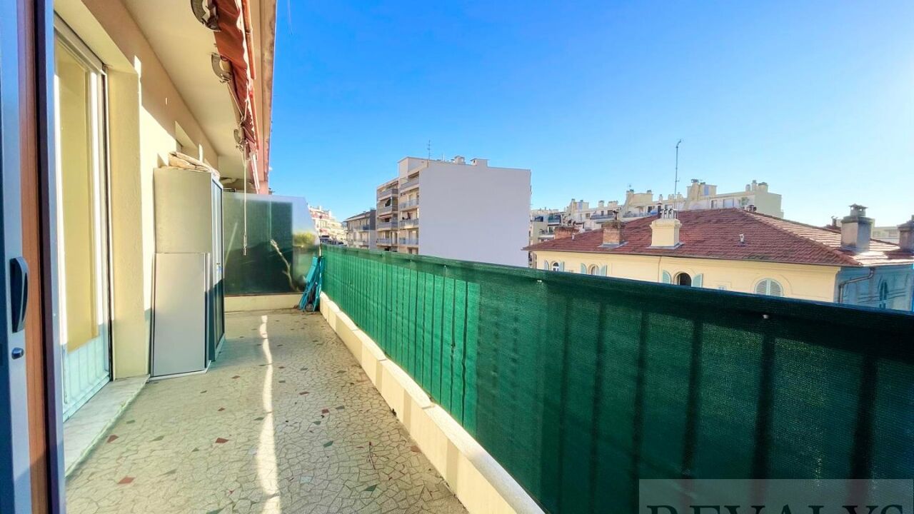 appartement 2 pièces 57 m2 à vendre à Nice (06100)