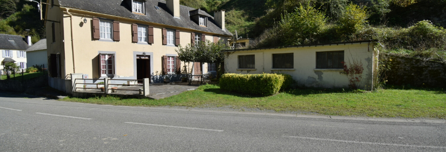 Maison 10 Pièces 220 m² à vendre à Ferrières (65560)