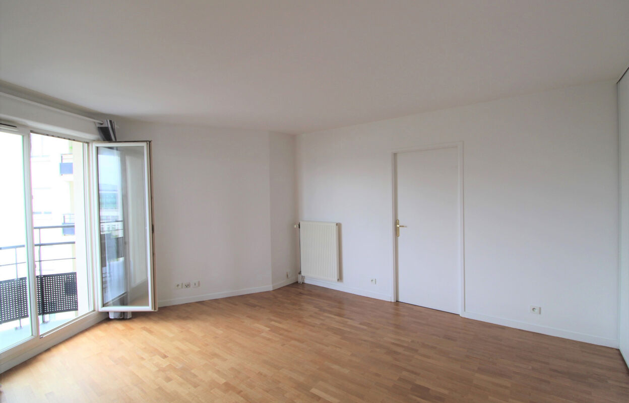 appartement 2 pièces 45 m2 à louer à Courbevoie (92400)