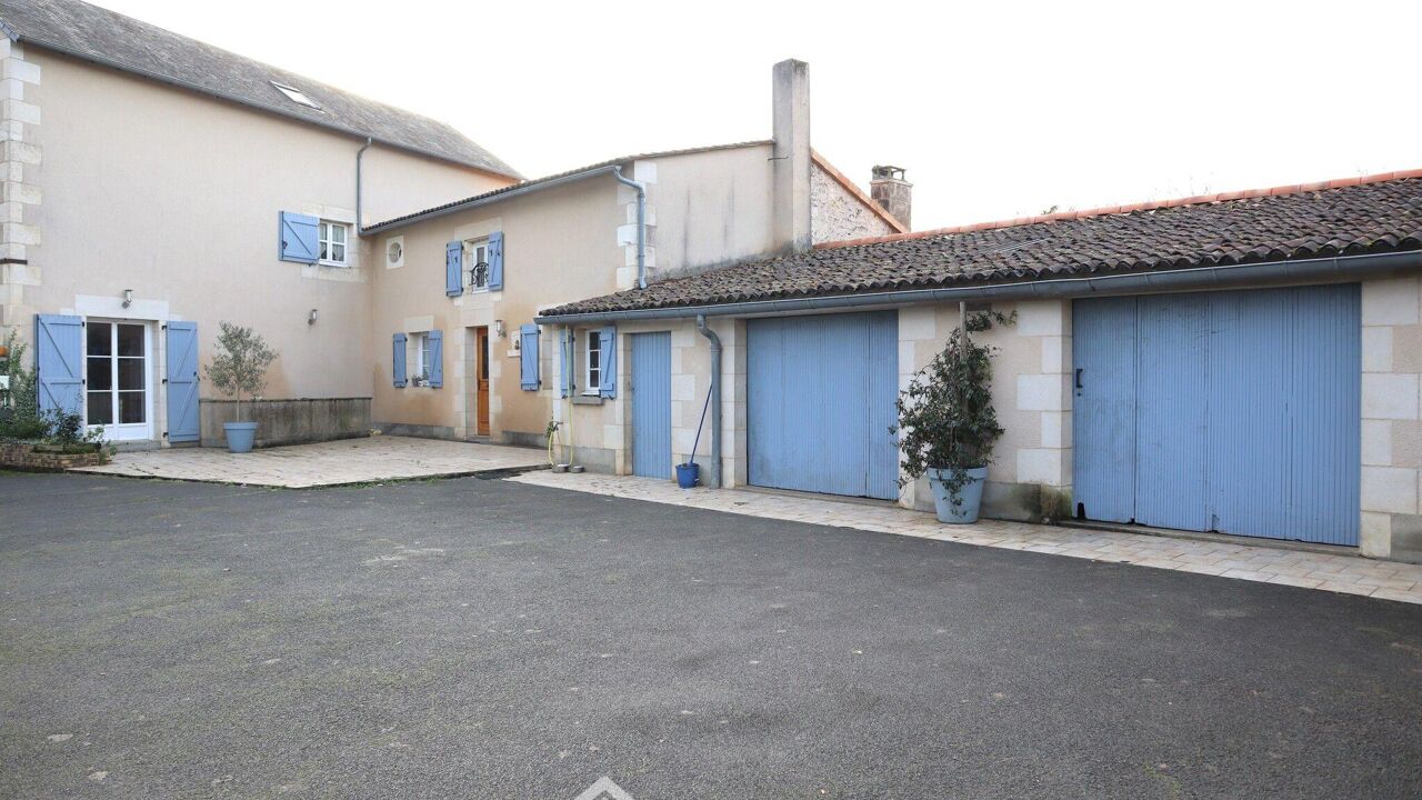 maison 6 pièces 160 m2 à vendre à Lavoux (86800)