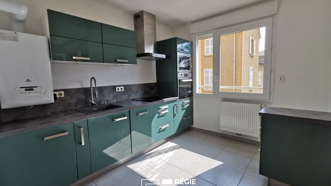 appartement 2 pièces 43 m2 à louer à Lozanne (69380)