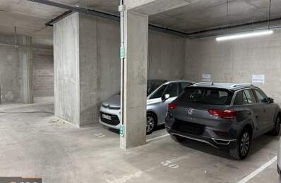 Parking intérieur — photo du bien