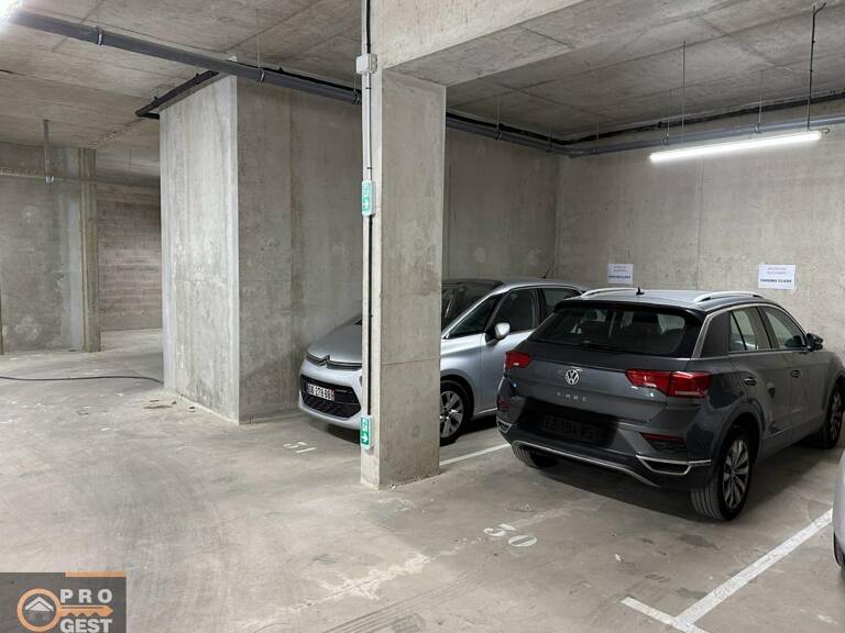 Parking intérieur — photo 1