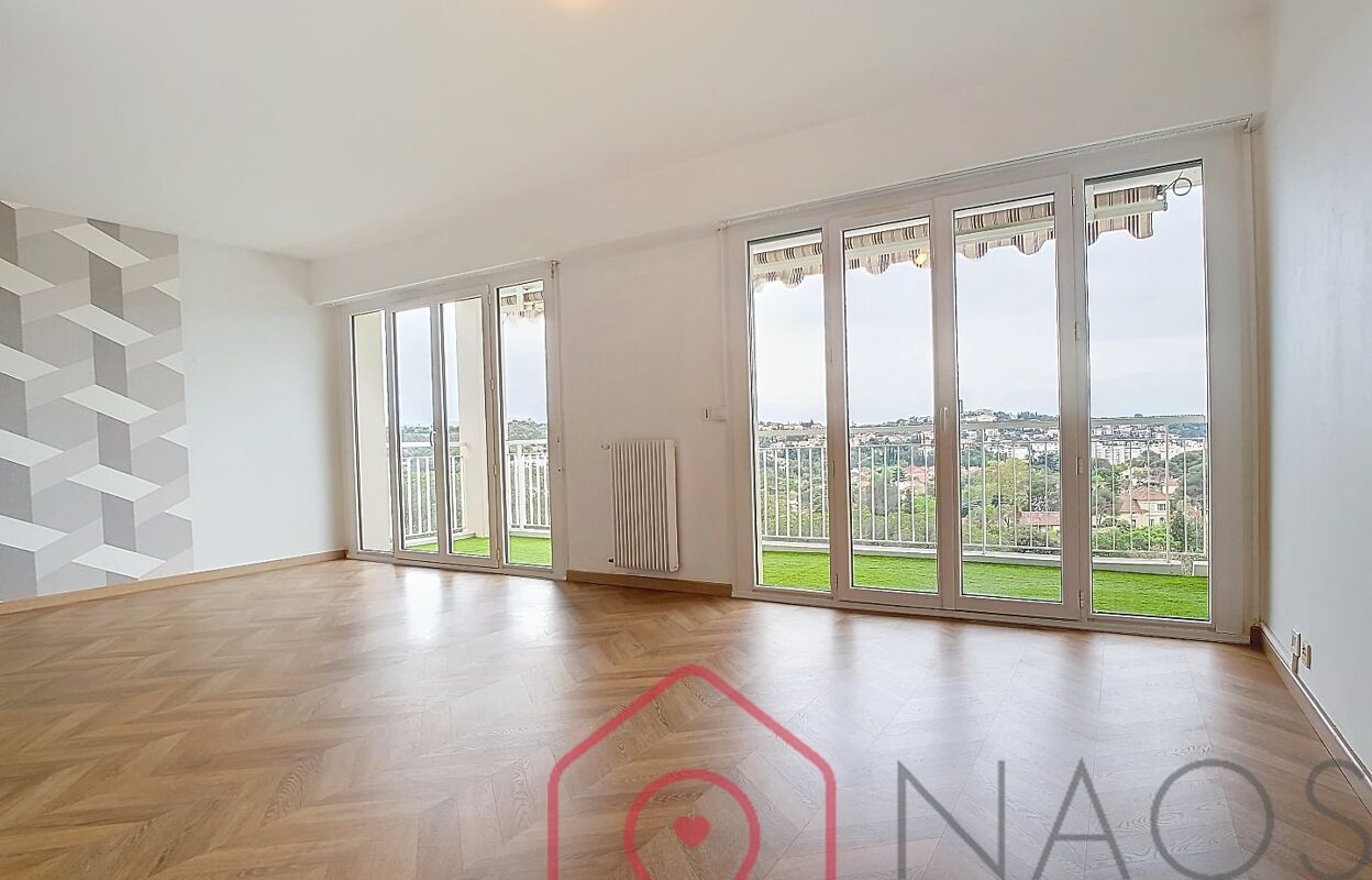 appartement 4 pièces  m2 à vendre à Saint-Raphaël (83530)