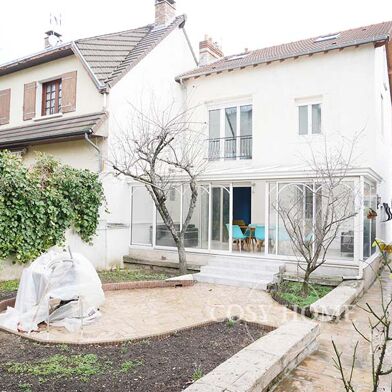 Maison 7 pièces 140 m²