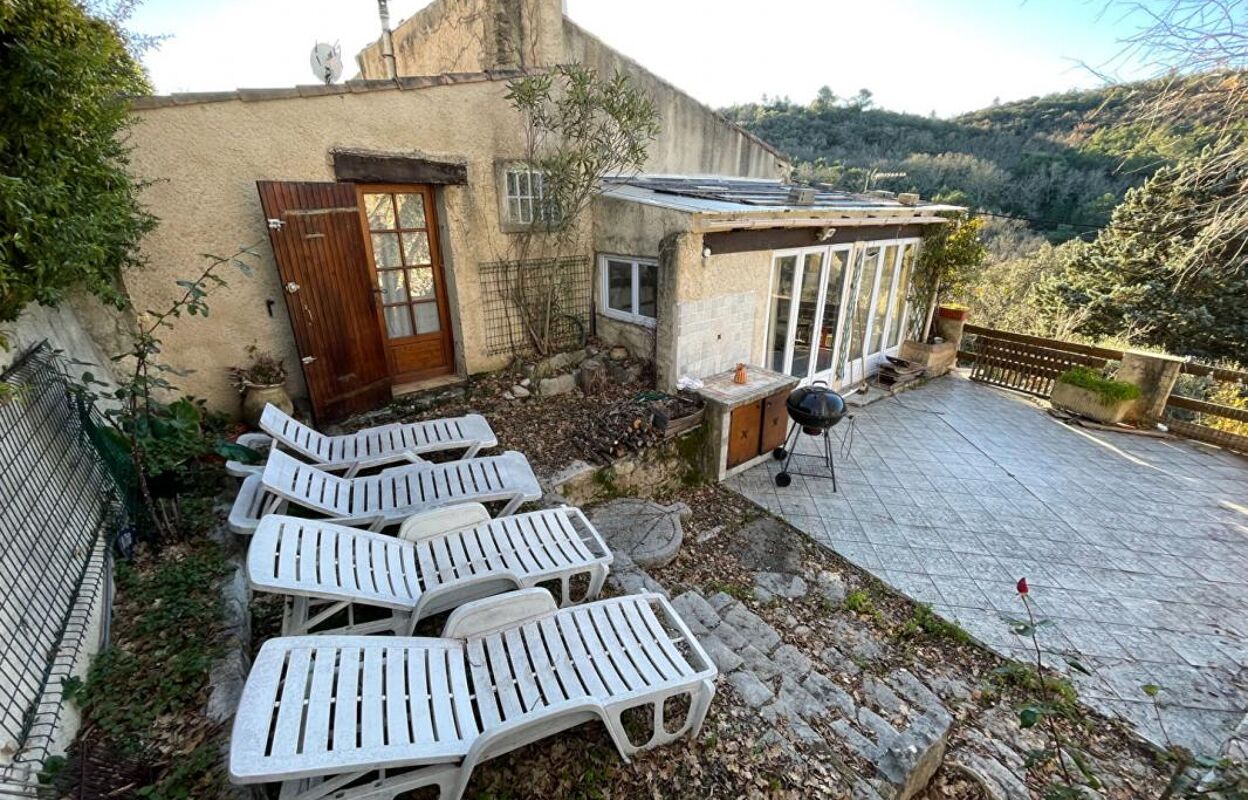 maison 6 pièces 84 m2 à vendre à Esparron-de-Verdon (04800)