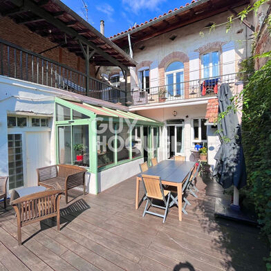 Maison 9 pièces 300 m²