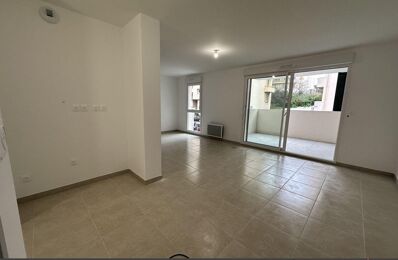 location appartement 700 € CC /mois à proximité de Marseille 10 (13010)