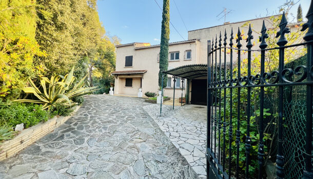 Villa / Maison 7 pièces  à vendre Londe-les-Maures (La) 83250