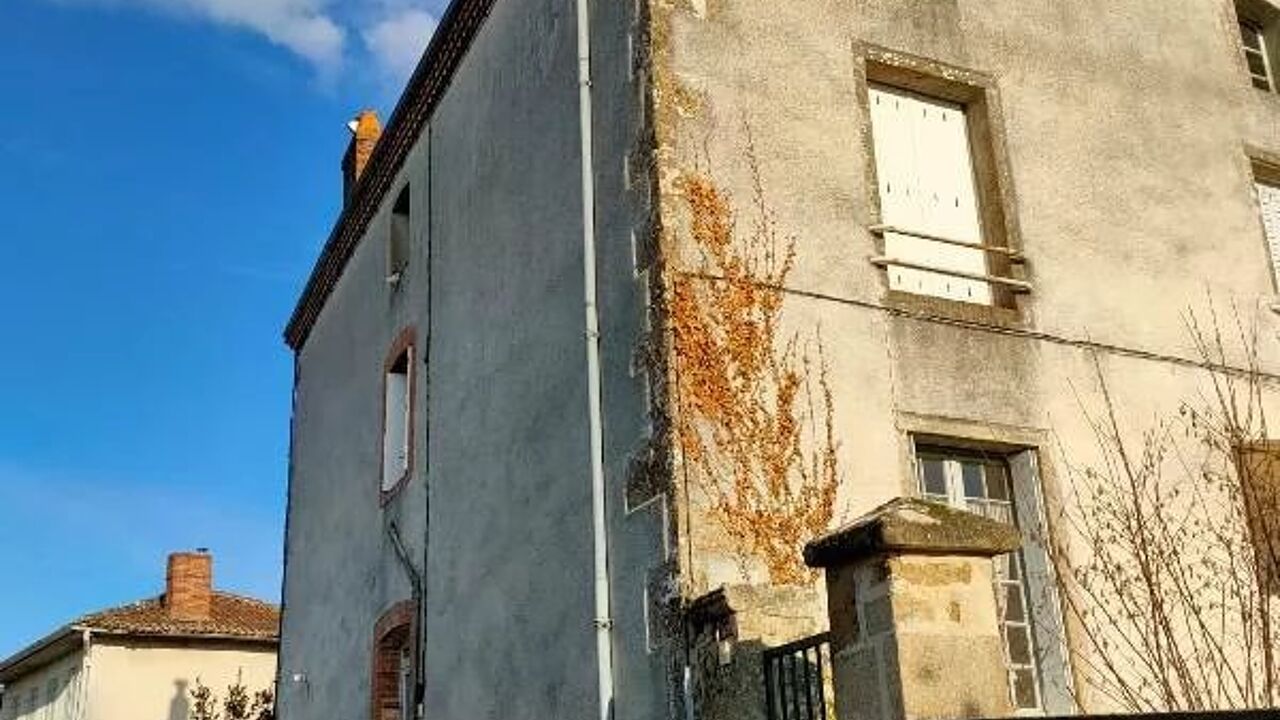 maison 5 pièces  m2 à vendre à Rochechouart (87600)