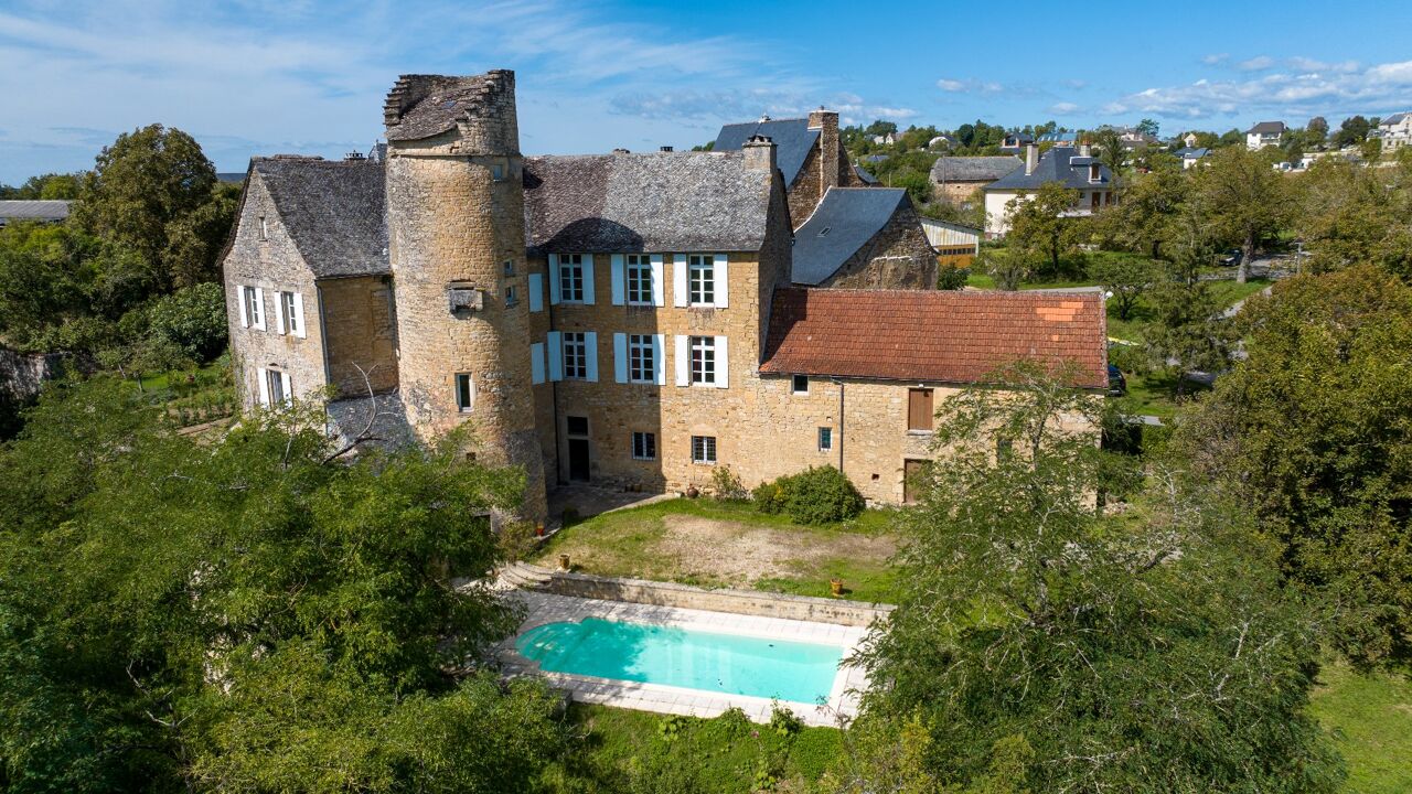 maison 8 pièces 352 m2 à vendre à Marcillac-Vallon (12330)